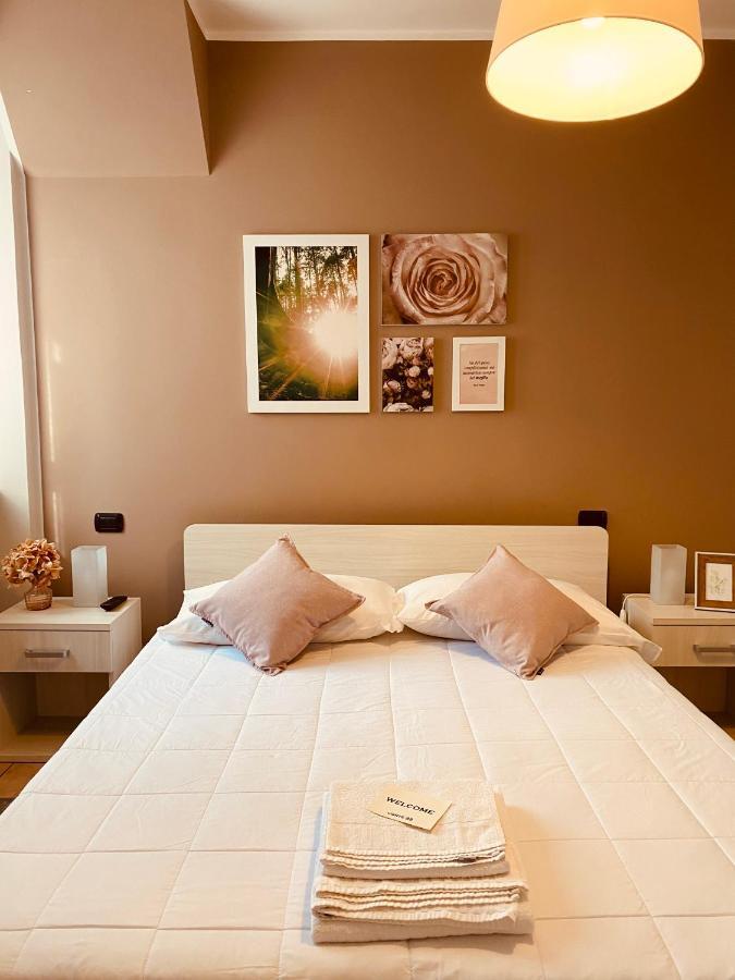 Corte 22 B&B E Appartamenti Borgomanero Buitenkant foto